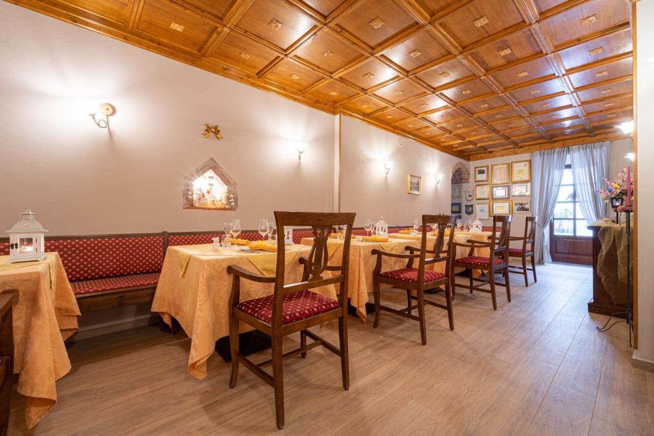Borgo Dei Poeti Romantik Hotel مانربا ديل جاردا المظهر الخارجي الصورة