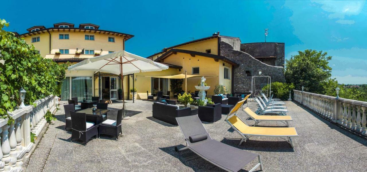 Borgo Dei Poeti Romantik Hotel مانربا ديل جاردا المظهر الخارجي الصورة